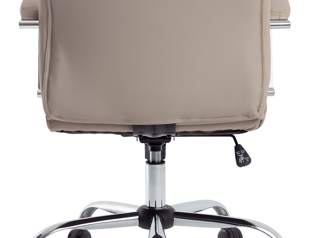 SILLA Q-CONNECT DIRECCION MODE NA SIMIL PIEL BASE METALICA ALT MAX 1210 ANC 630 PROF 650 MM RUEDAS PREMIUM COLOR GRIS