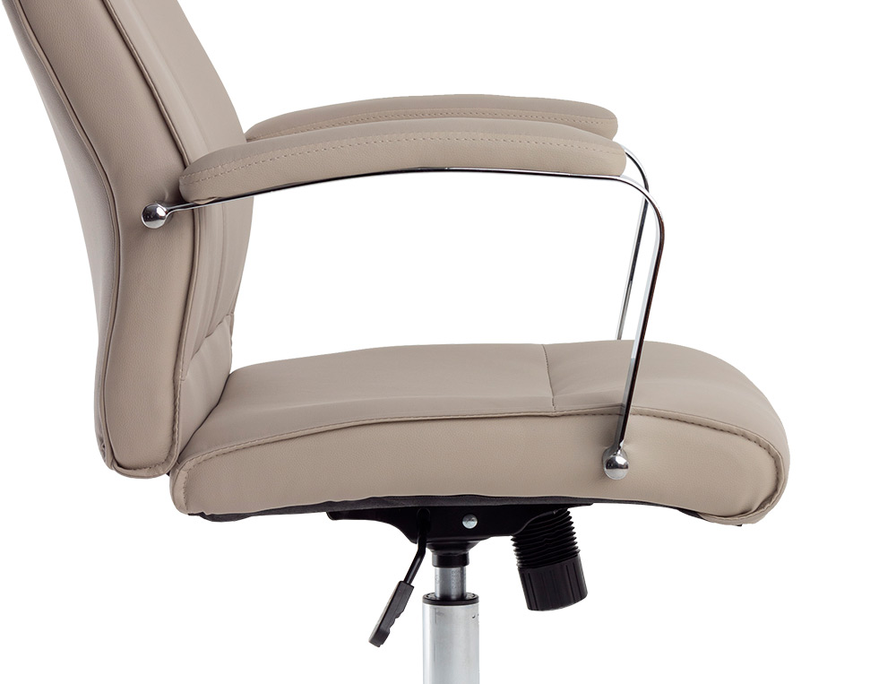 SILLA Q-CONNECT DIRECCION MODE NA SIMIL PIEL BASE METALICA ALT MAX 1210 ANC 630 PROF 650 MM RUEDAS PREMIUM COLOR GRIS